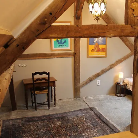 Maison 17eme - Centre Historique De L'eveque - 10 Pers. Pont-Évêque